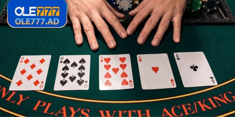Xác định thắng thua dựa trên tay bài mạnh nhất
